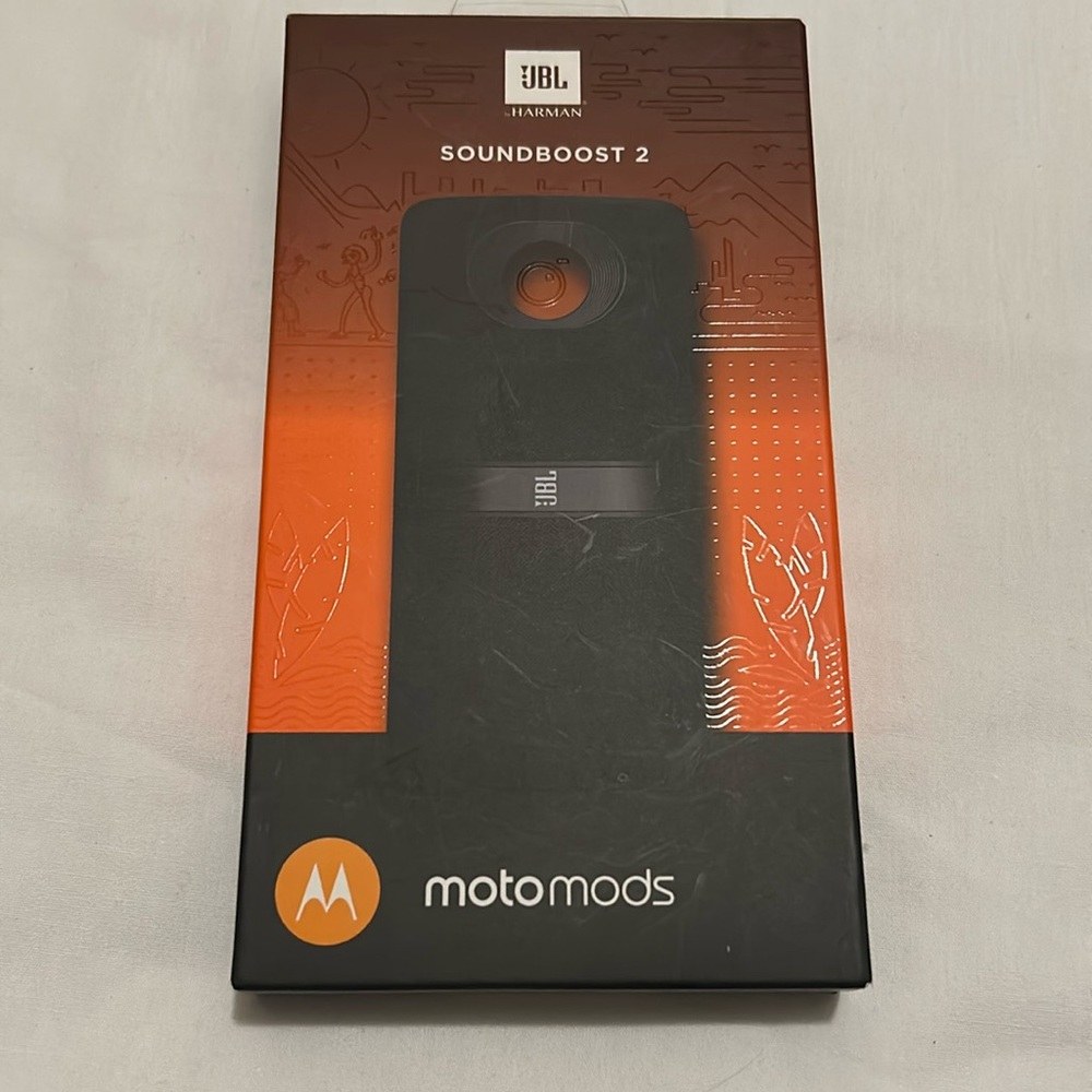 NIB JBL Soundboost 2